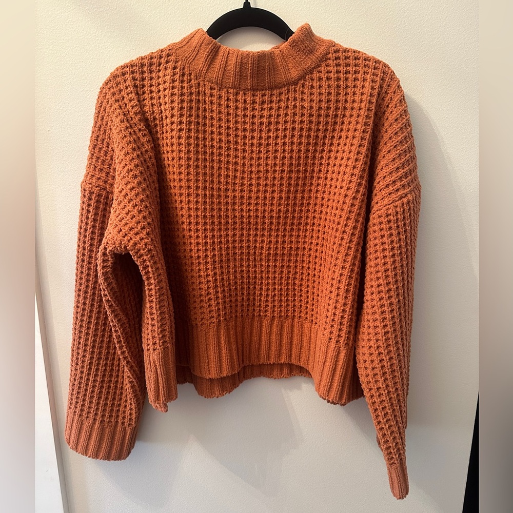 Women’s burnt orange sweater